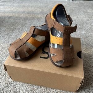 Ugg Kolding Sandal size 9